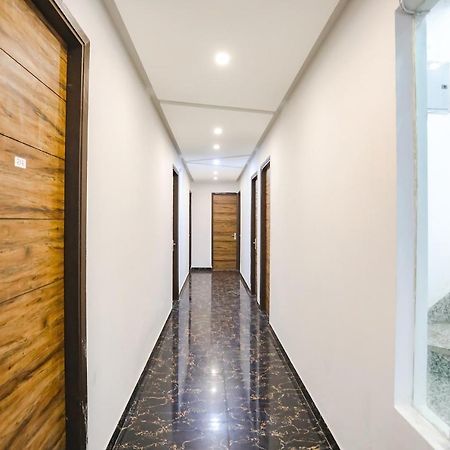 Fabhotel F9 Sector 19 Noida Exterior foto
