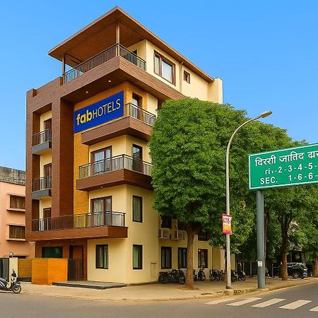 Fabhotel F9 Sector 19 Noida Exterior foto