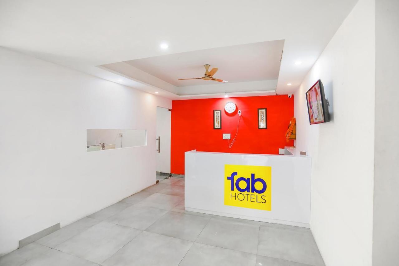 Fabhotel F9 Sector 19 Noida Exterior foto