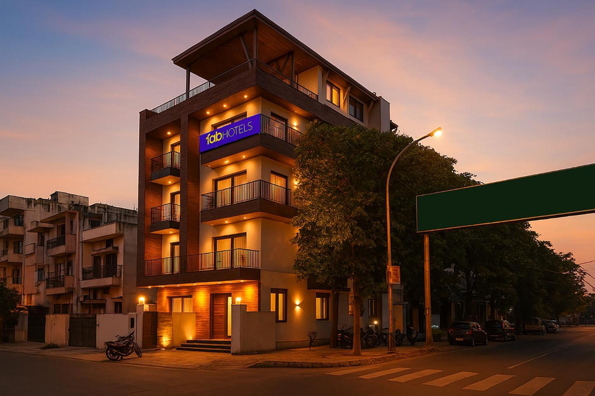 Fabhotel F9 Sector 19 Noida Exterior foto